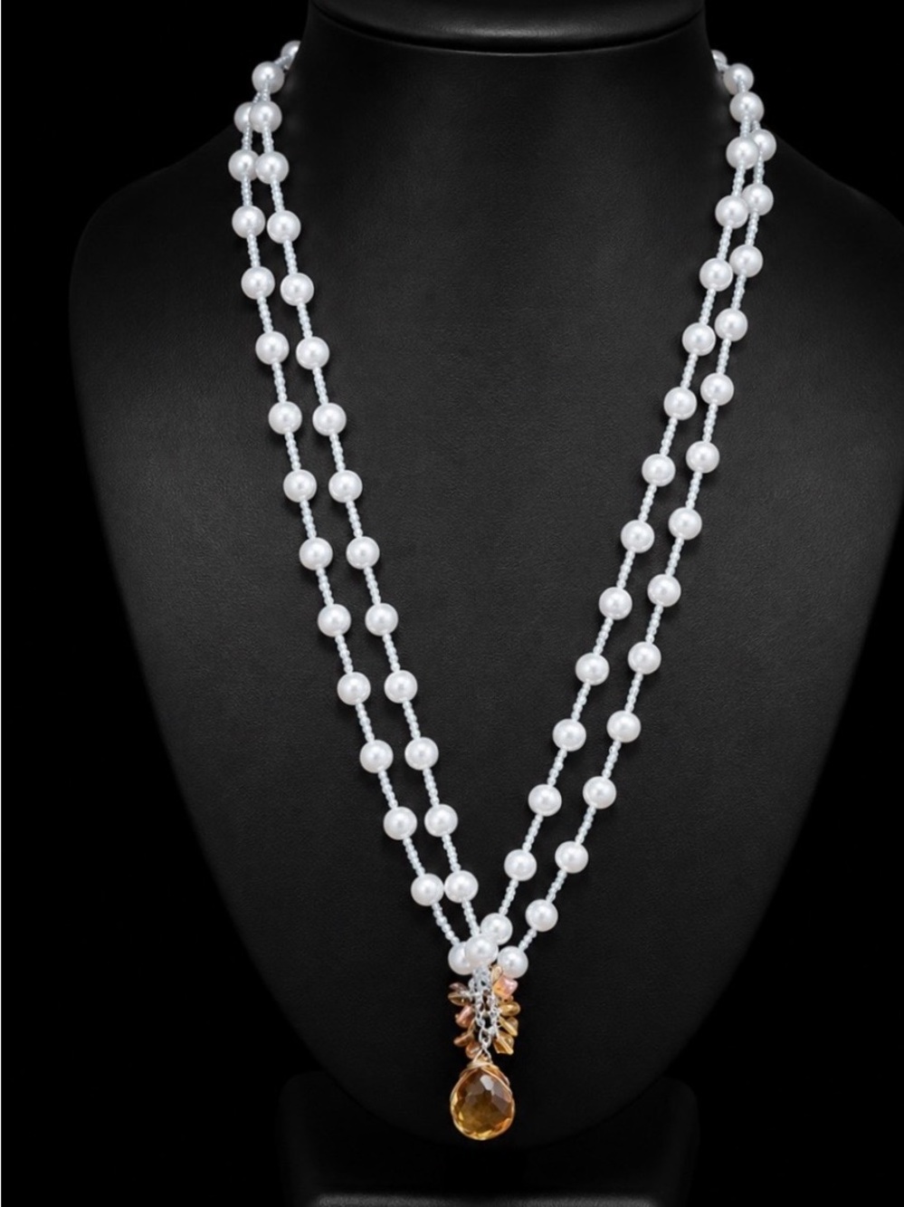 Unique Pearl and faceted citrine beaded 17” necklace. Elegant design.